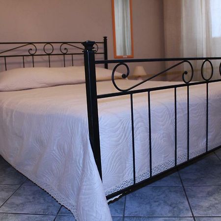 Il Normanno B&B Mileto Luaran gambar