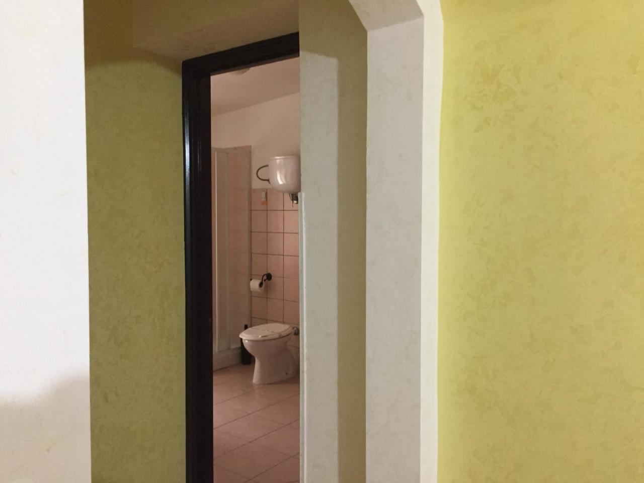 Il Normanno B&B Mileto Luaran gambar