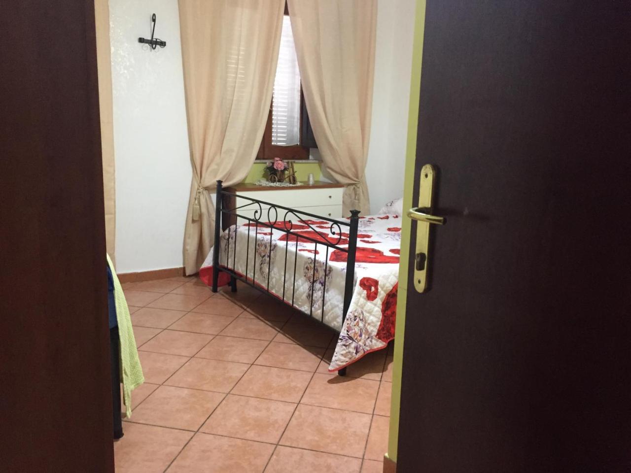 Il Normanno B&B Mileto Luaran gambar