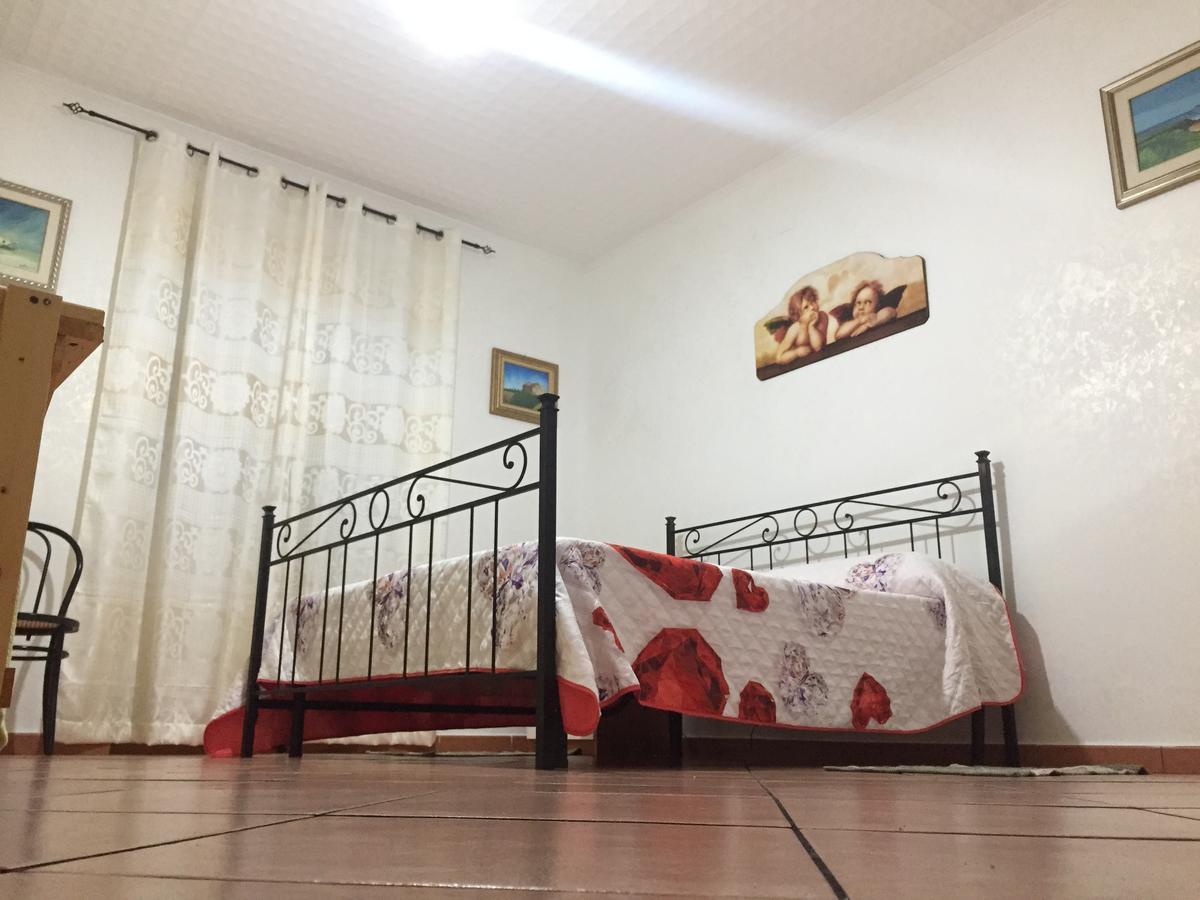 Il Normanno B&B Mileto Luaran gambar