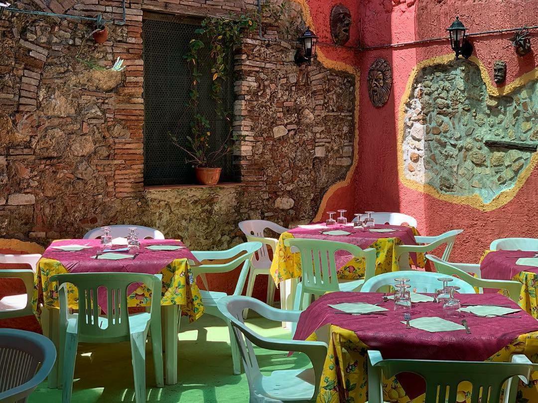 Il Normanno B&B Mileto Luaran gambar