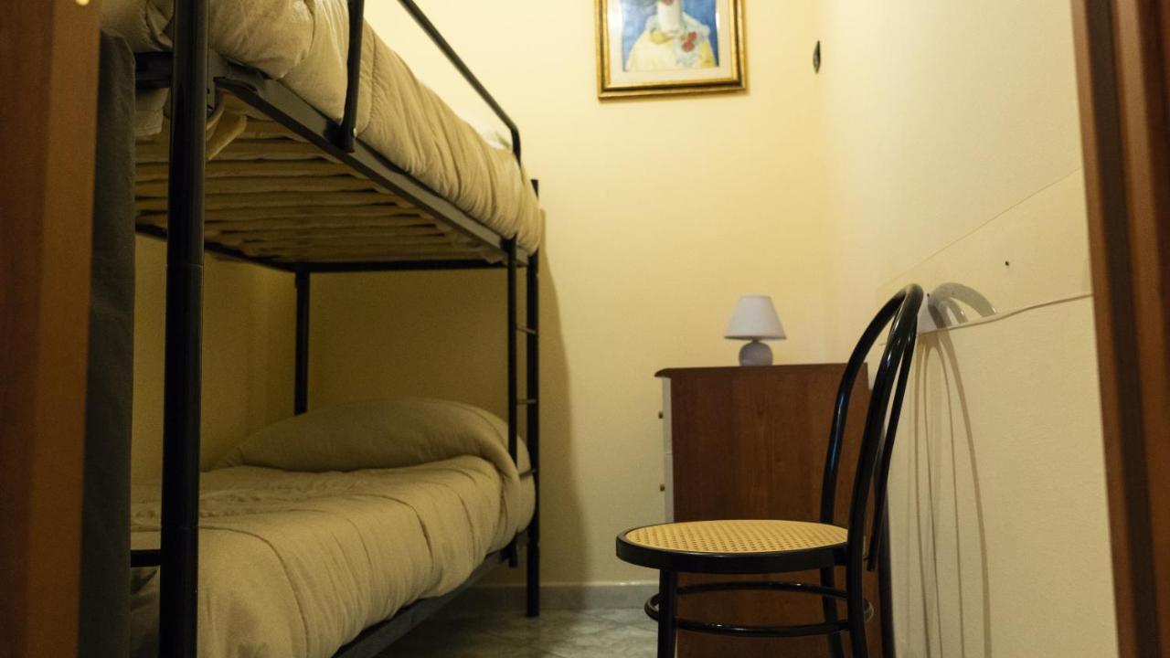 Il Normanno B&B Mileto Luaran gambar