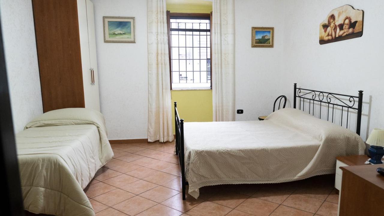 Il Normanno B&B Mileto Luaran gambar