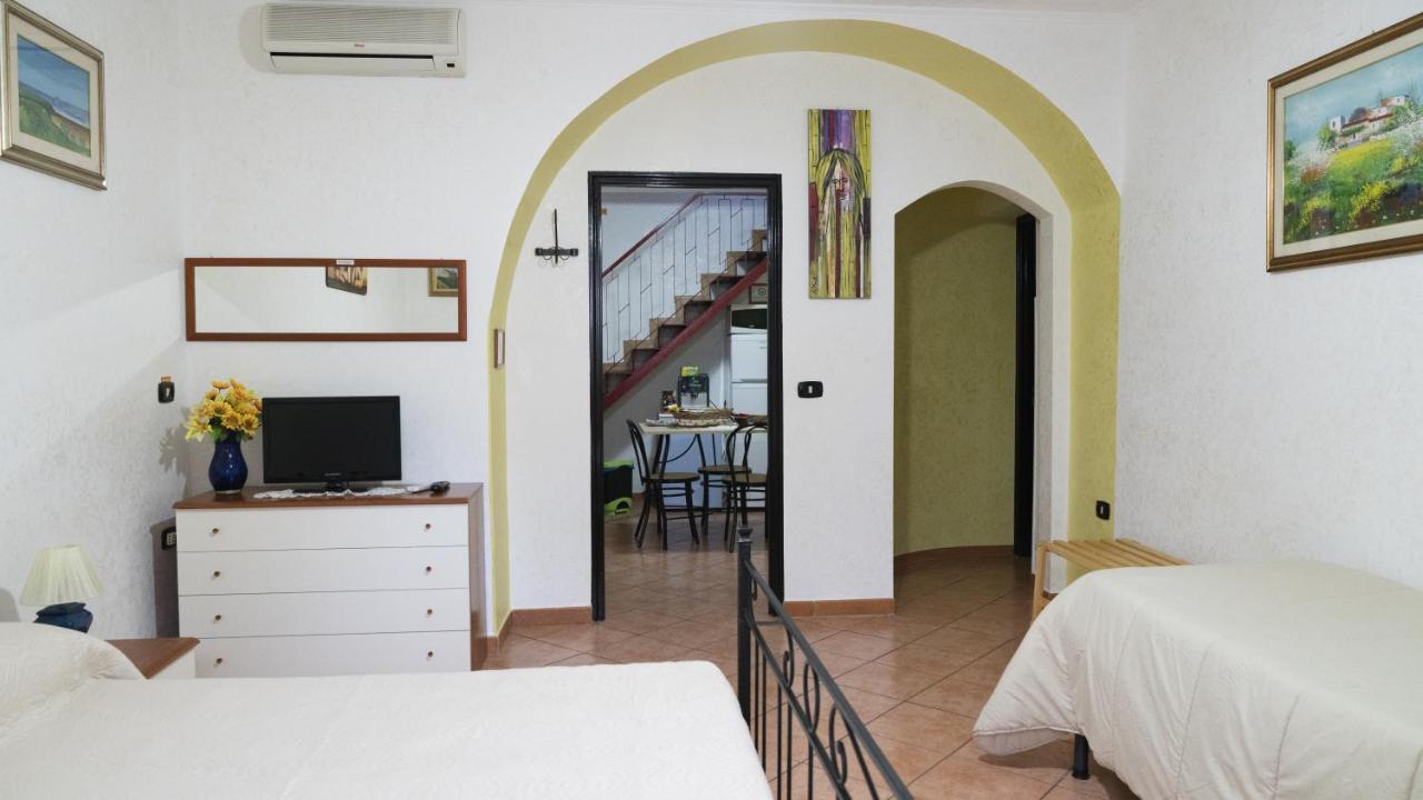 Il Normanno B&B Mileto Luaran gambar